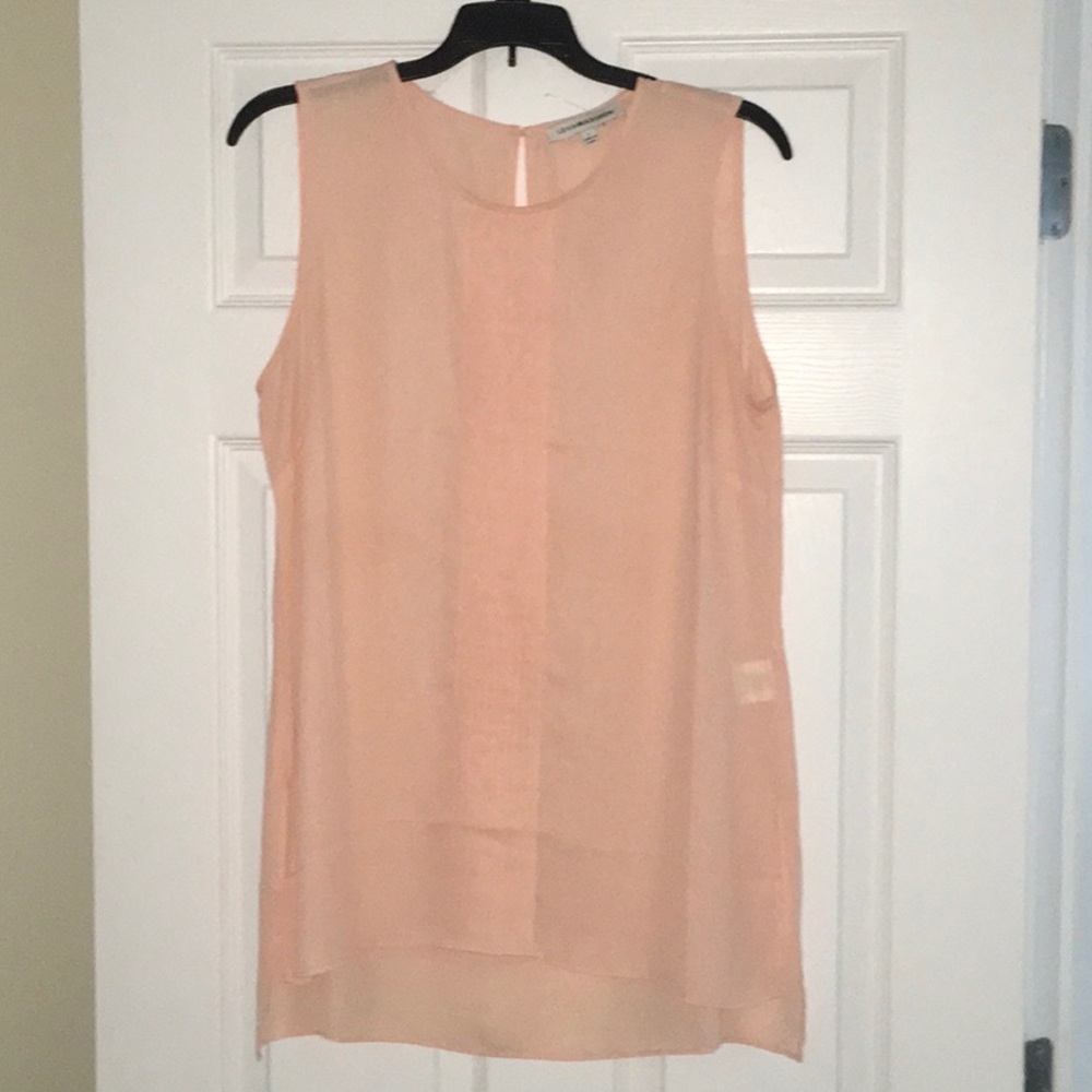 Lex & Madison Light Peach Sleeveless Blouse